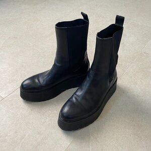 Zara 100% Genuine Leather Black Comfortable Flat Platform Boots